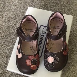 Pediped brand Samantha style pink/brown toddler girl shoes. Size: 8